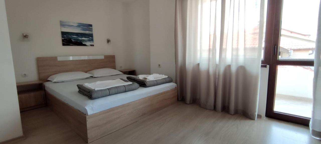 Yanevi Apartments Черноморець Екстер'єр фото